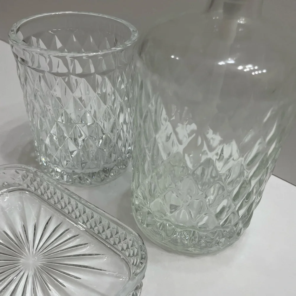 Clear VCNY Bathroom accessories set